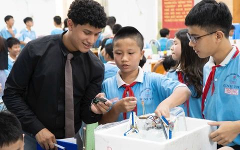 5 nghề nghiệp tương lai cho trẻ nếu học AI từ sớm. Ảnh: ST